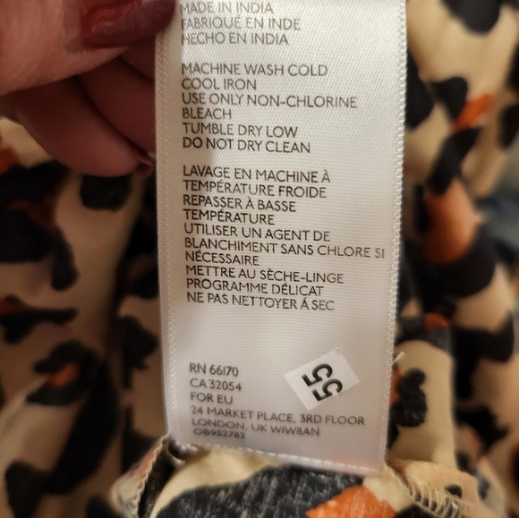 Urban Outfitters Kendal Animal print keyhole Tiered S-P Romper - Picture 8 of 10